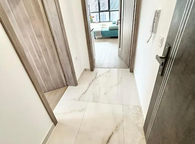 Smart Mir アパート